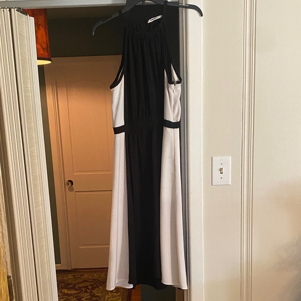 DKNYC Black Sleeveless Top
